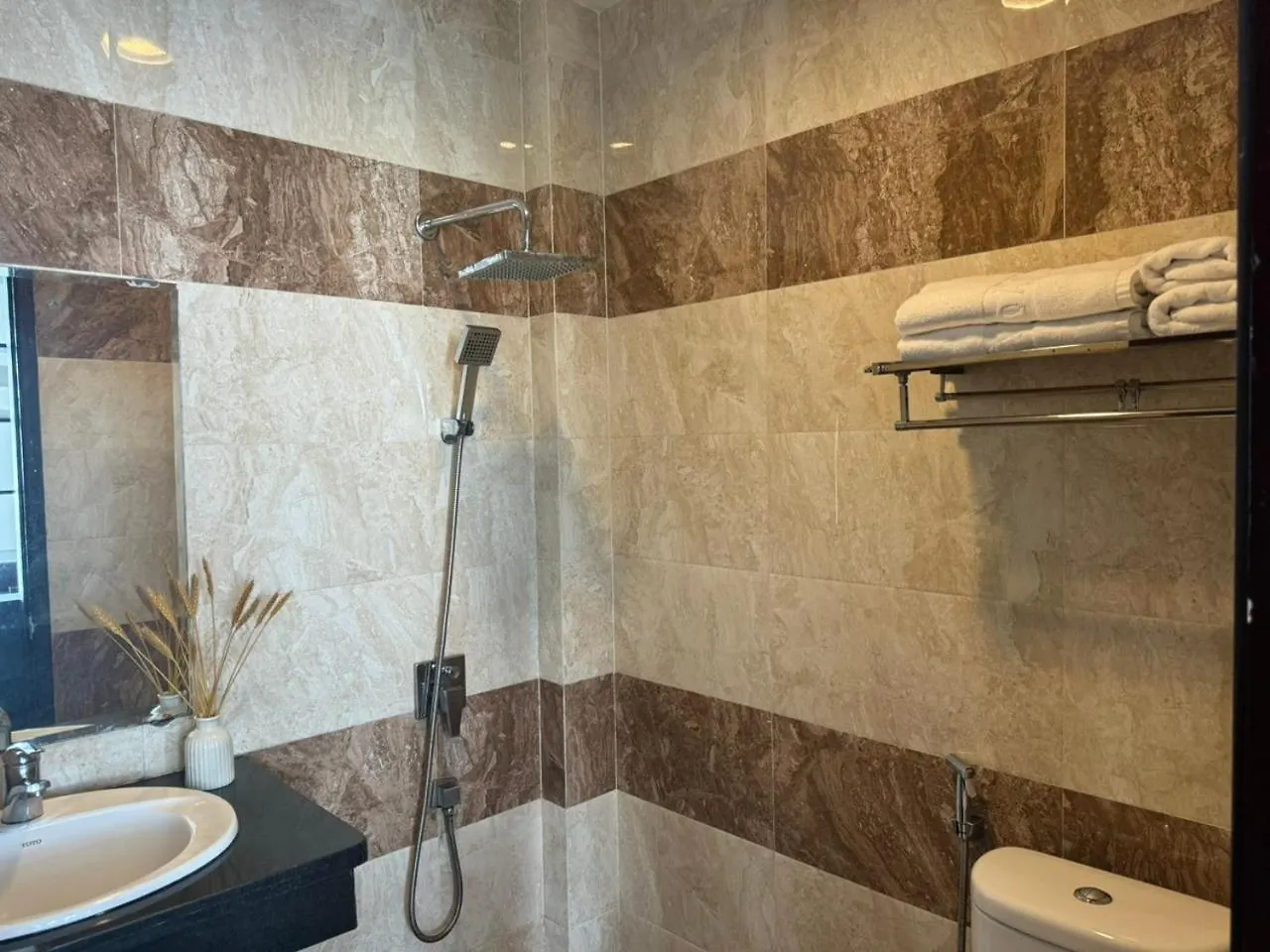 Aparthotel Hoa My Hotel & Apartment Da Nang