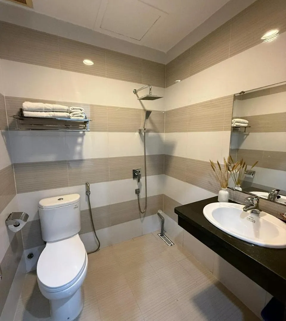 Hoa My Hotel & Apartment Da Nang