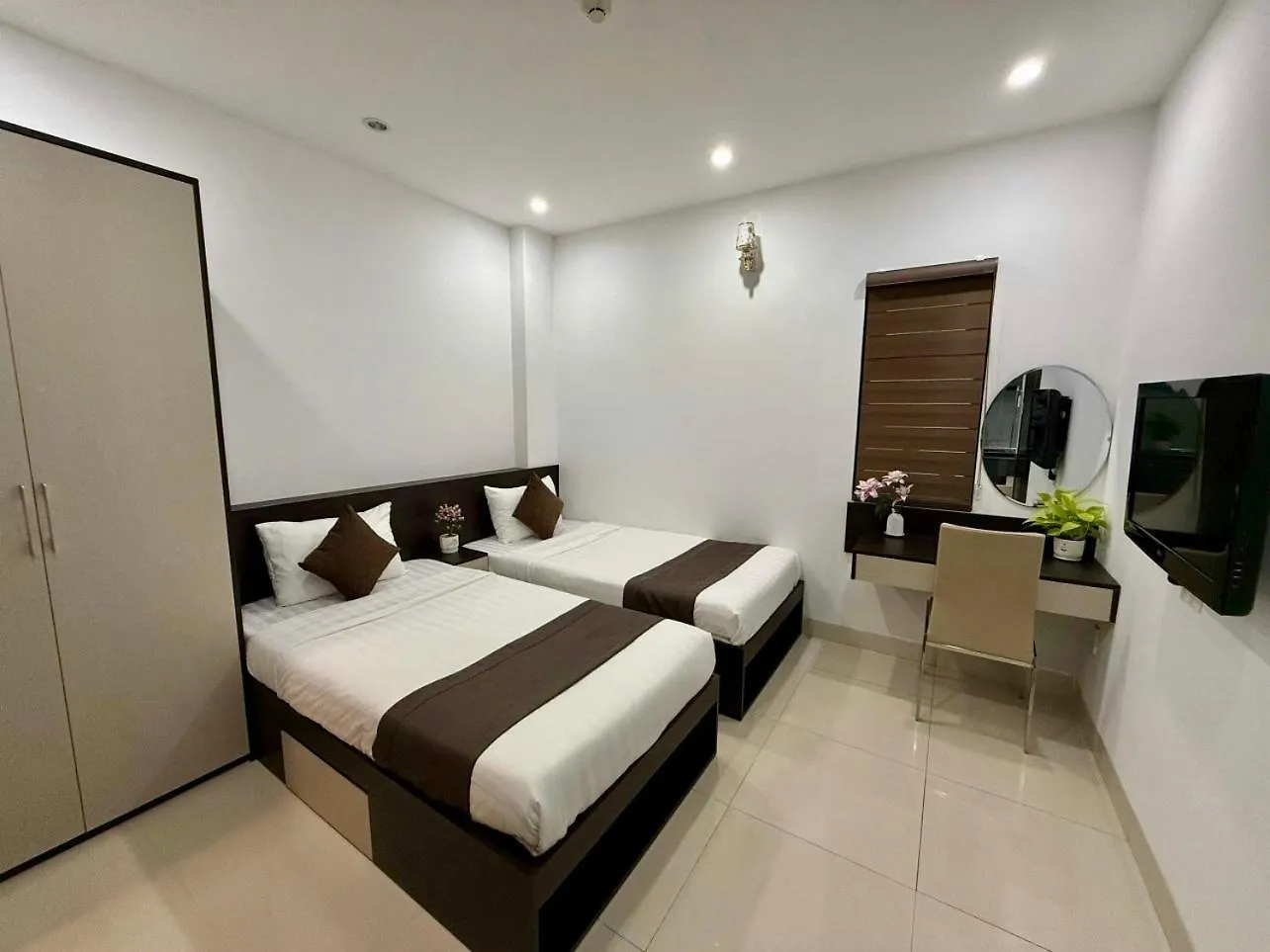 Hoa My Hotel & Apartment Da Nang Vietnam